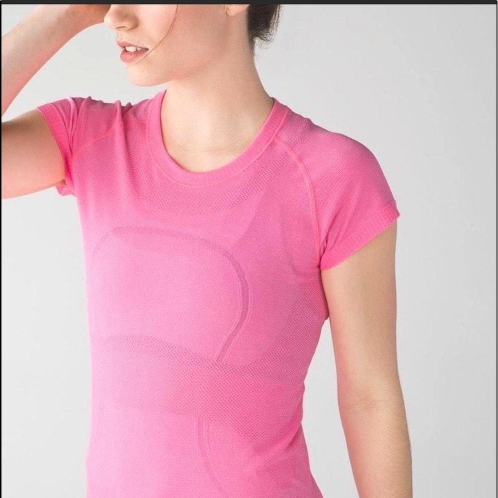 ISO pink lululemon swiftly top!!